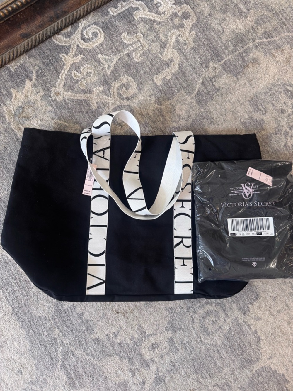 Victoria Secret Large tote bag & night shirt bundle.  NWT